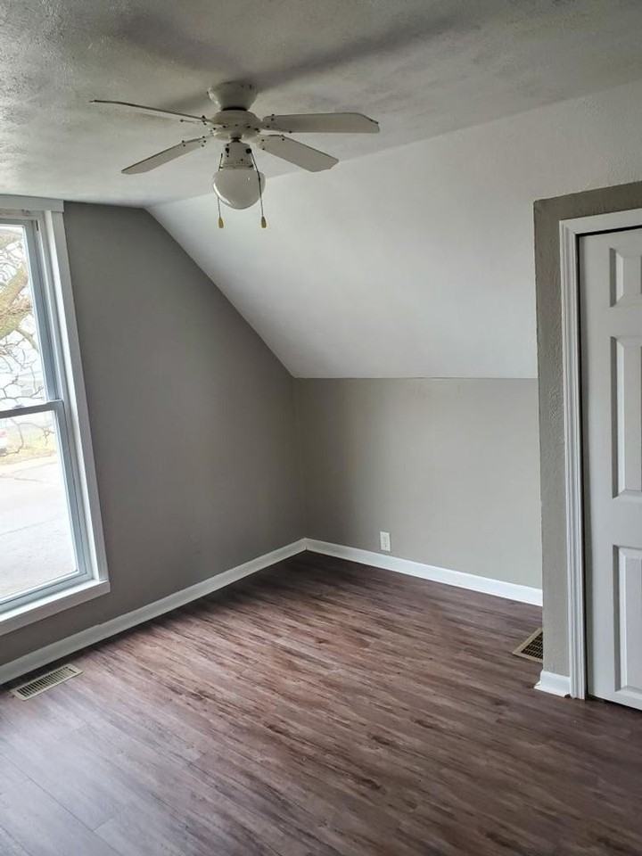 1801 N Leeds St - Photo 7 of 13