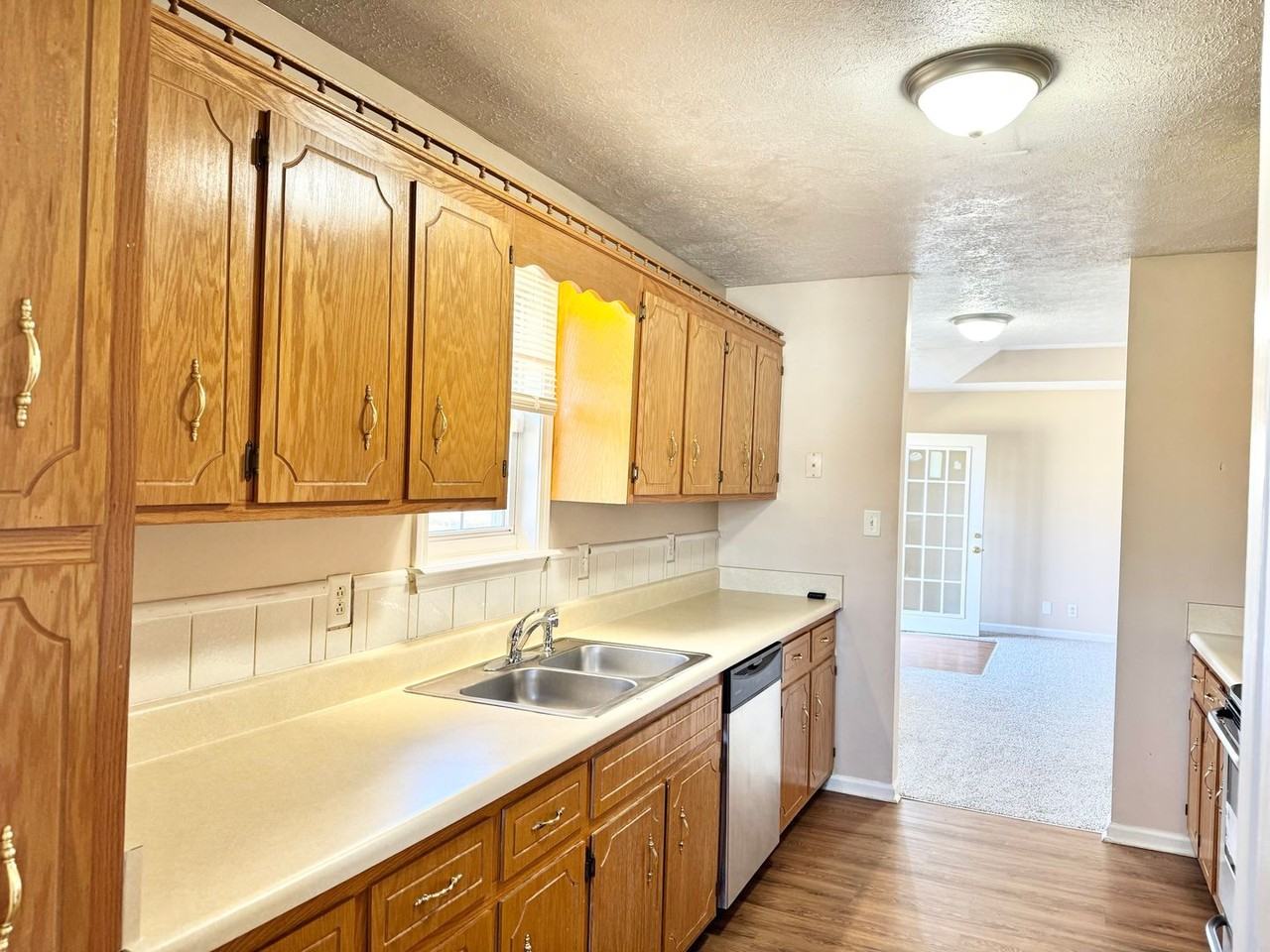 206 Pappy Dr - Photo 6 of 21