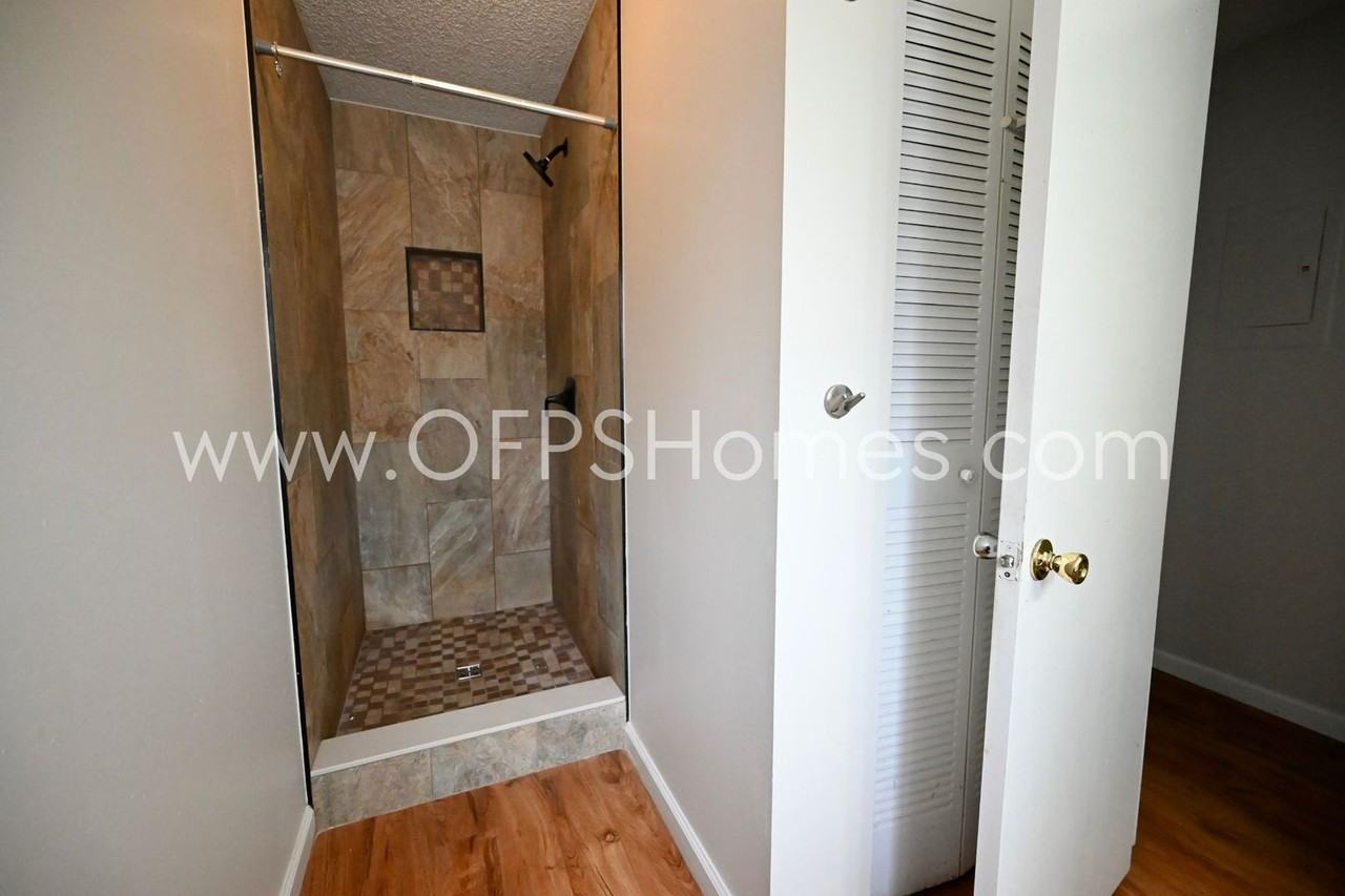 206 4th St Se - Photo 6 of 21