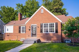 featured image of 1001 Colonial Ave