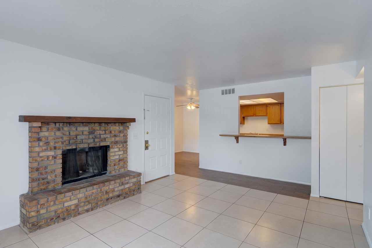 2921 Country Manor Ln - Photo 7 of 11