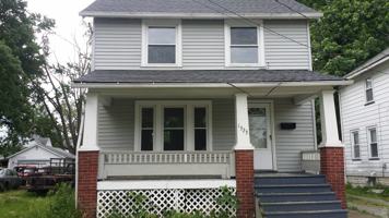 featured image of 1323 W 6th St