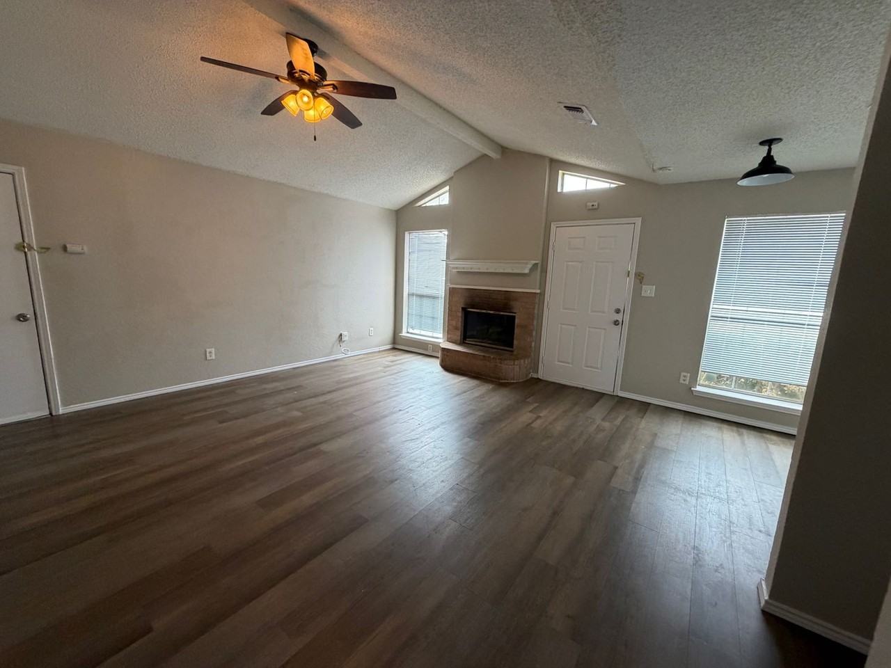 7401 Wagonwheel Rd - Photo 3 of 9
