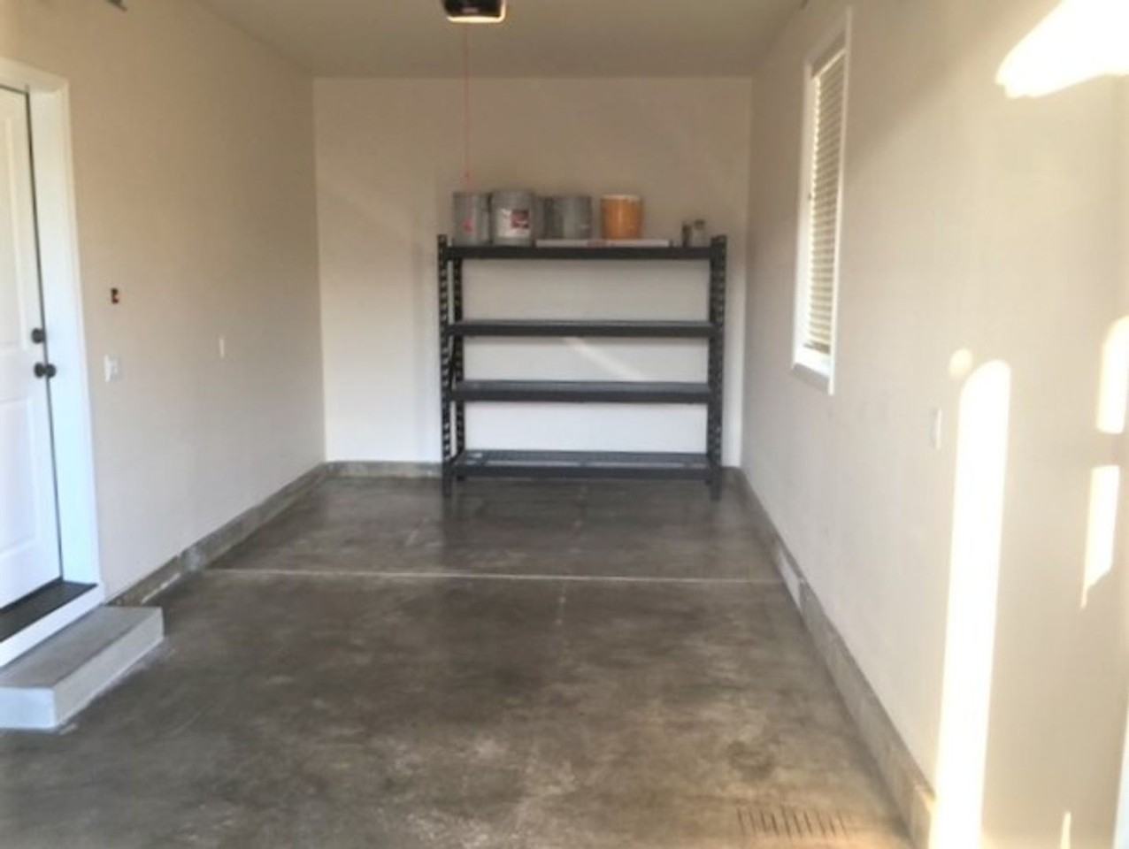 1141 Nw 26th St - Photo 6 of 18