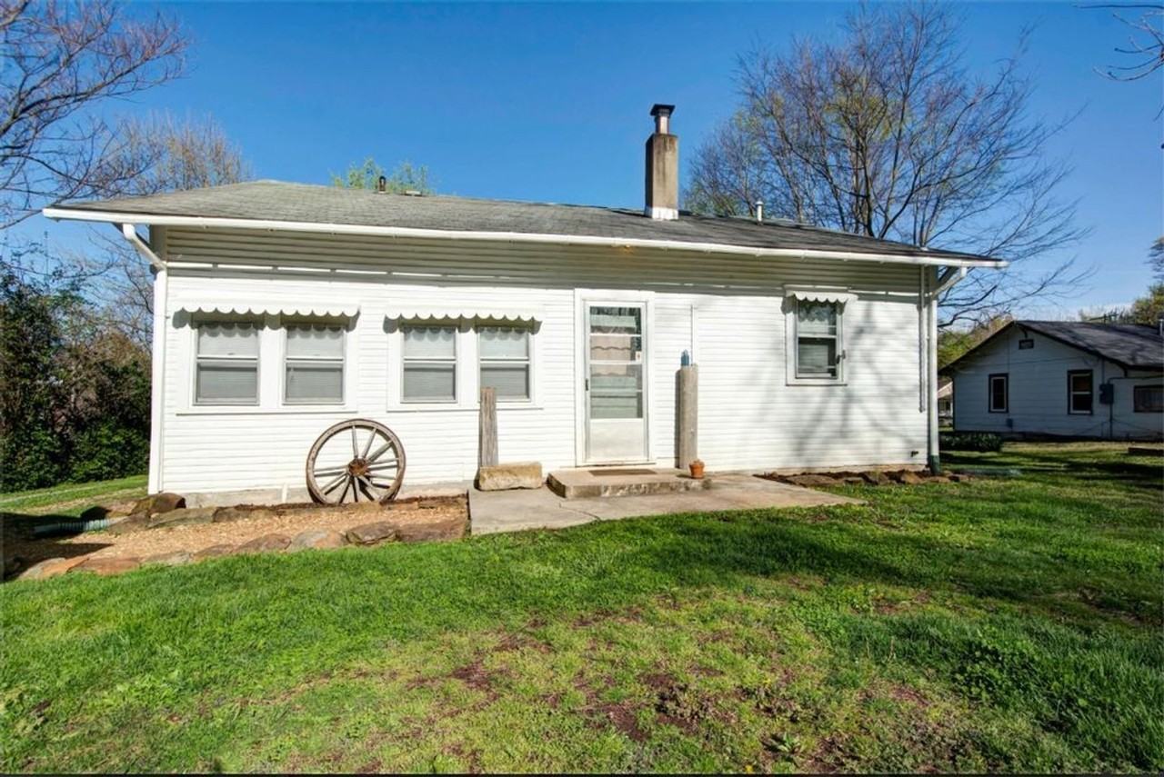 1503 S Jefferson Ave - Photo 3 of 16