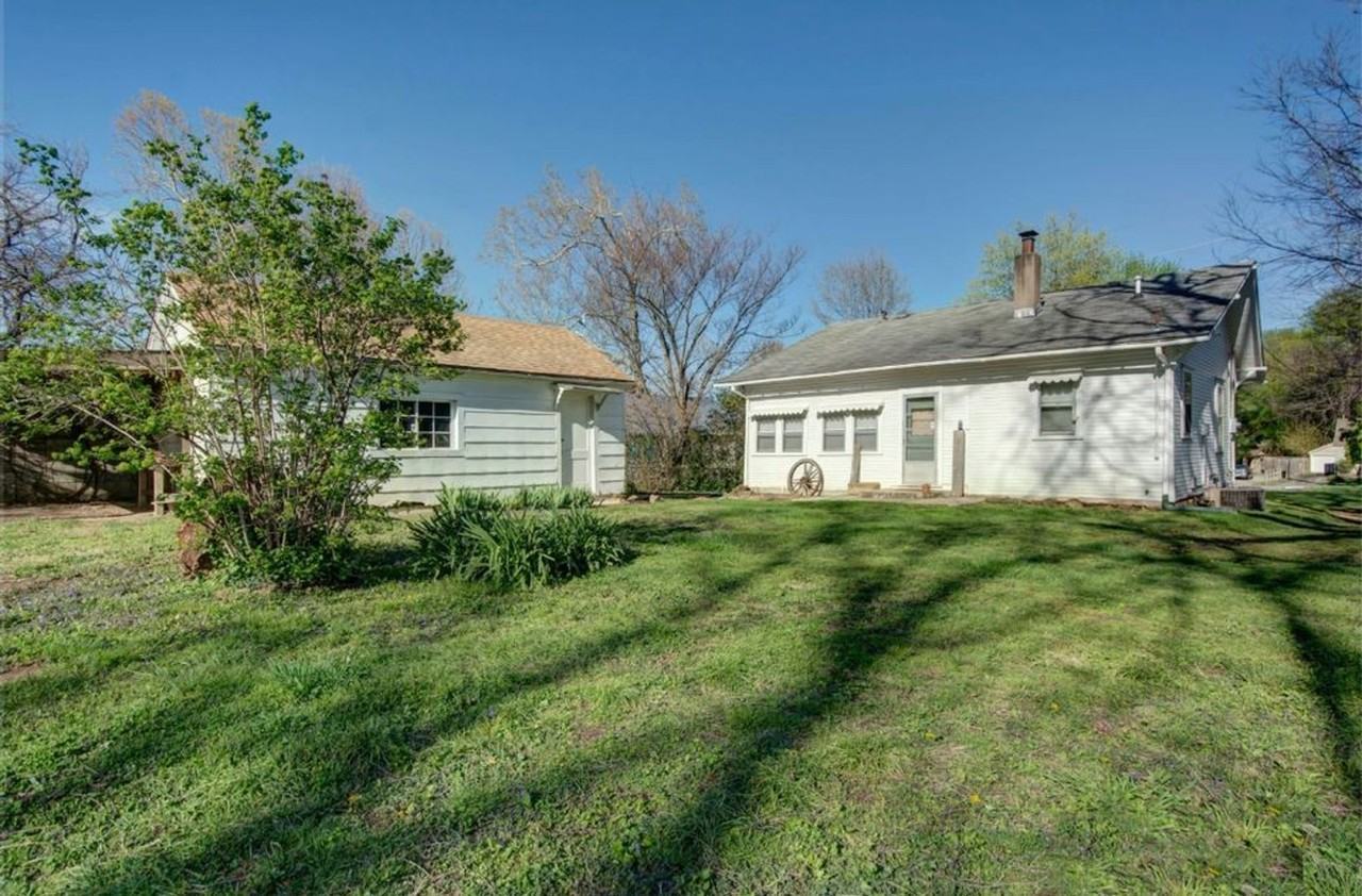 1503 S Jefferson Ave - Photo 4 of 16