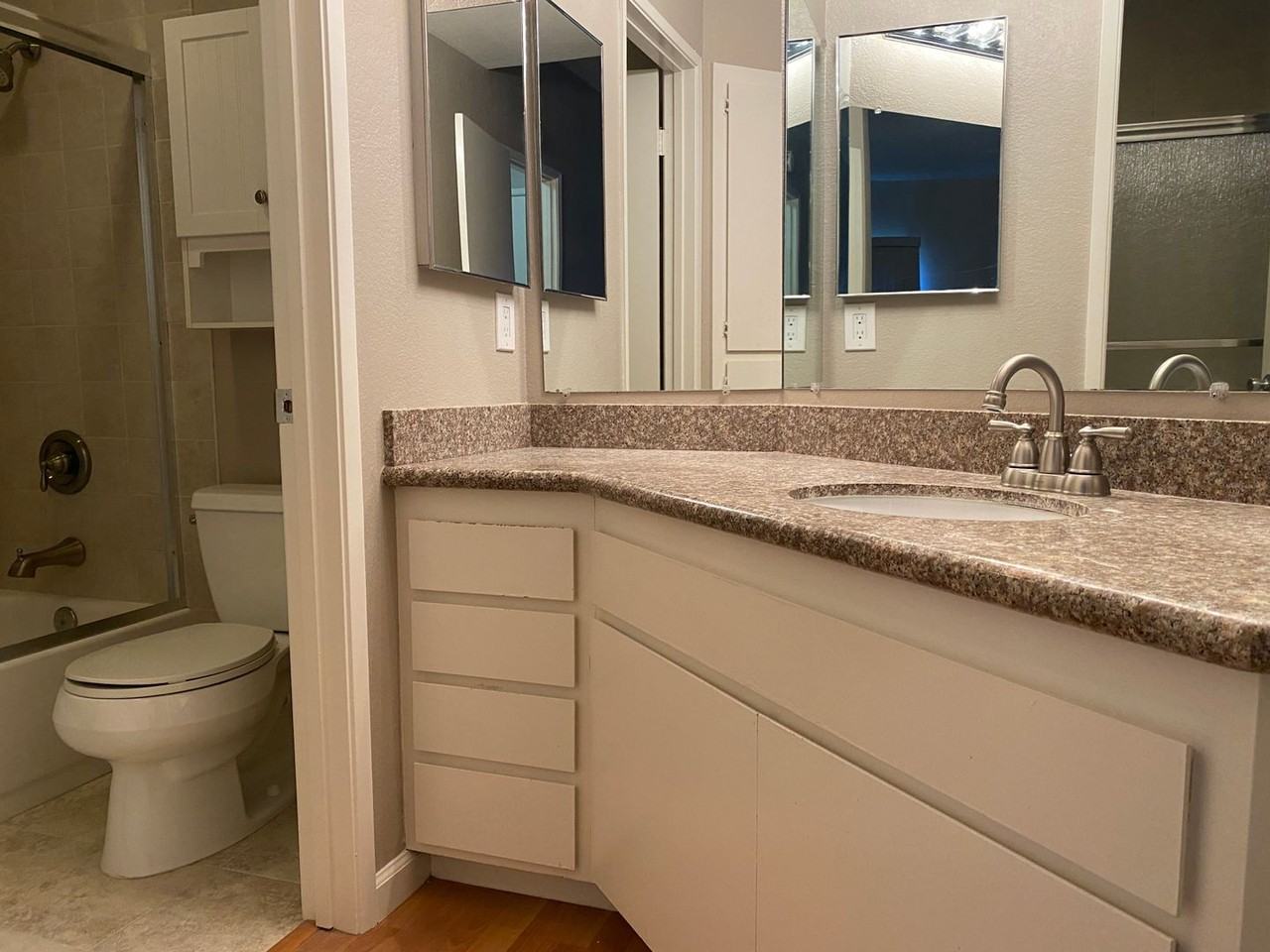 1120 Cedar Gables Dr - Photo 7 of 13