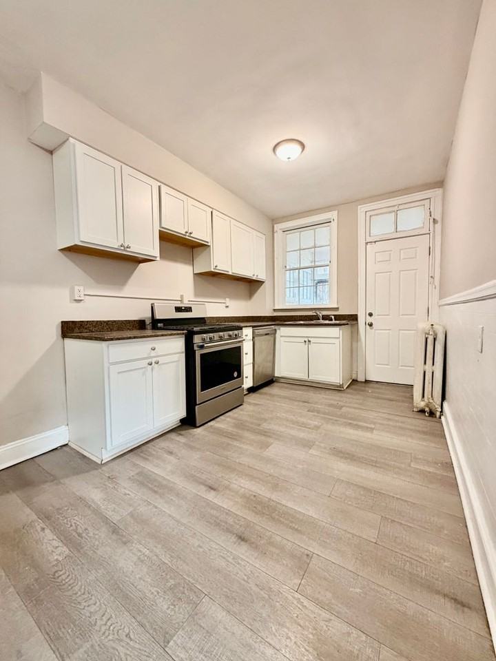 36 York Ct - Photo 4 of 23