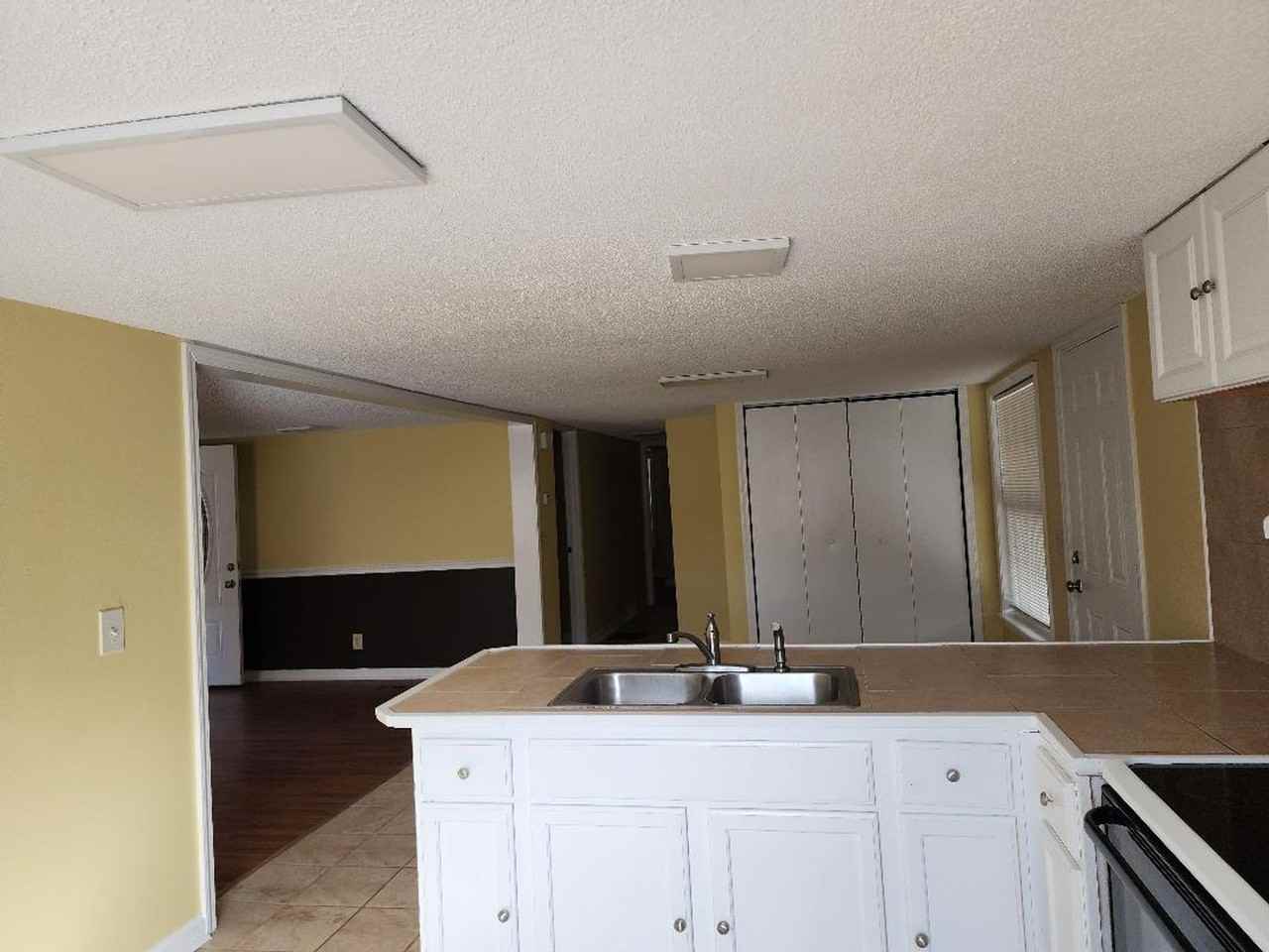 223 Boulder Ln - Photo 7 of 26