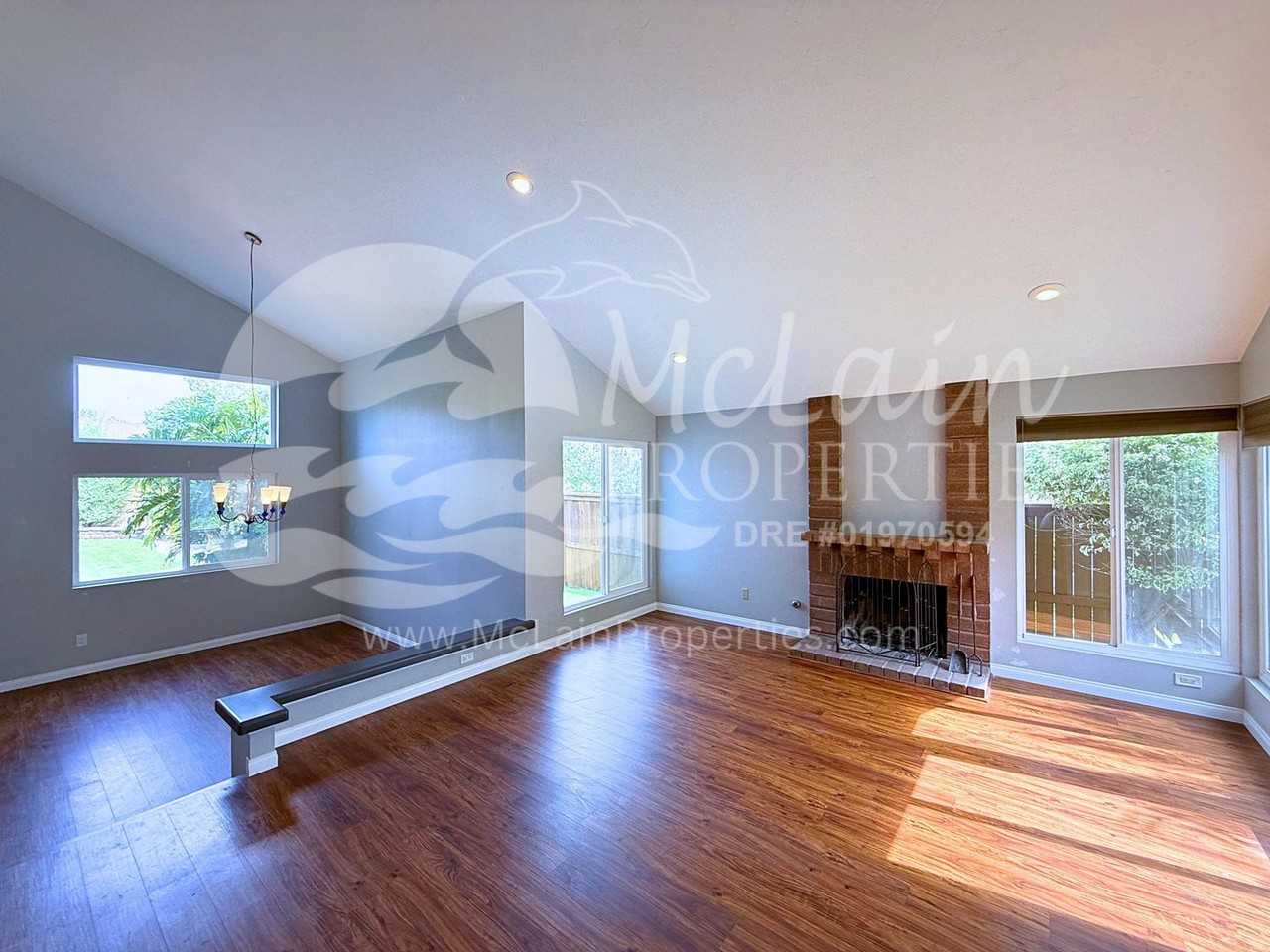 3562 Sea Ridge Rd - Photo 4 of 31