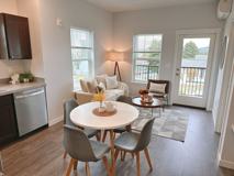 600 E Maple St - Photo 1 of 1