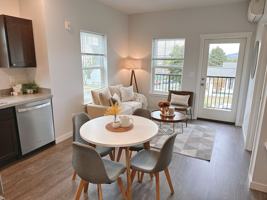 featured image of 600 E Maple St