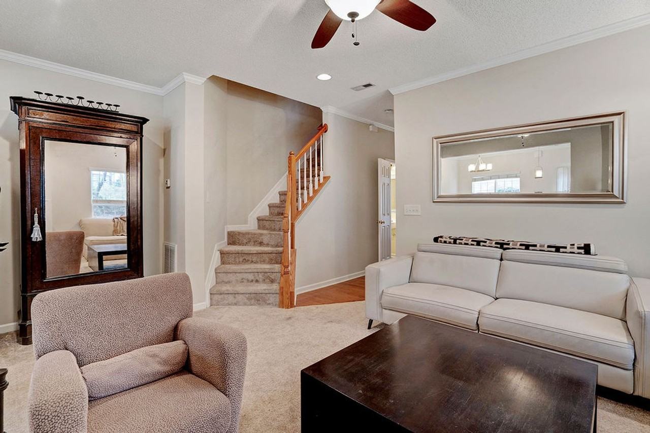 101 Fanwood Ct - Photo 5 of 17