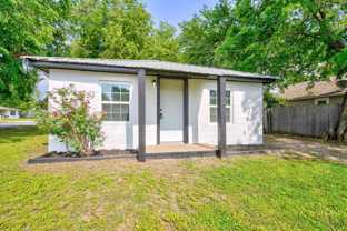 401 S Carter Ave - Photo 1 of 1