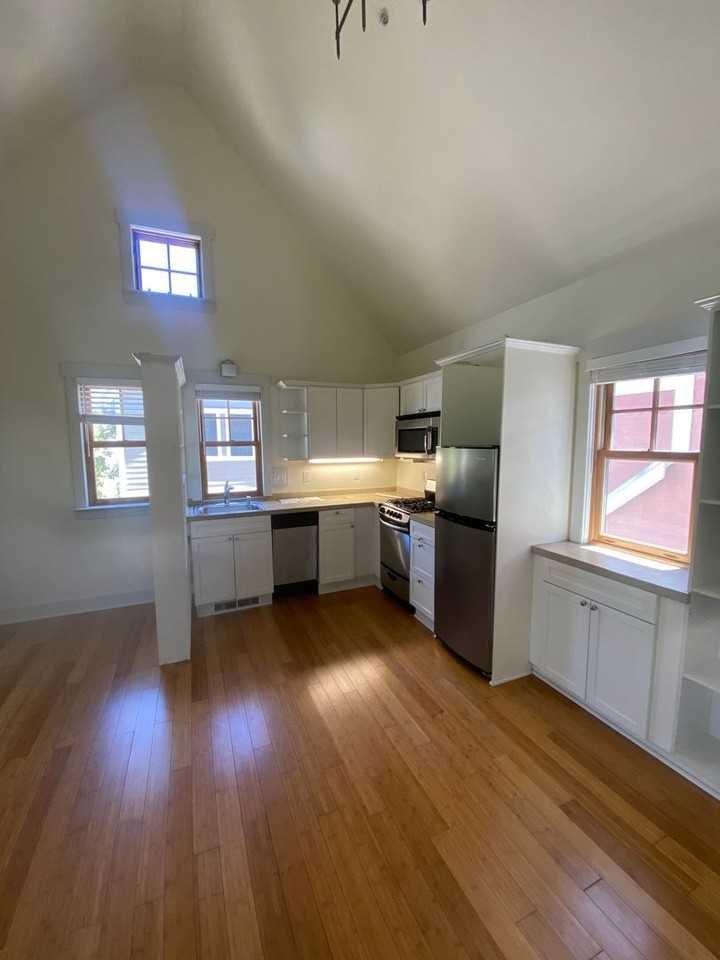 1761 Johnson Ave - Photo 5 of 15