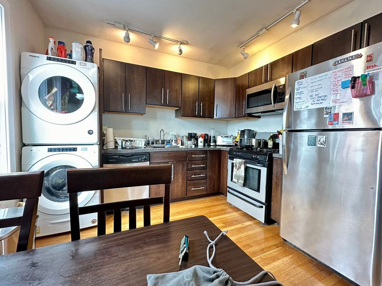 849 Parker St - Photo 3 of 10