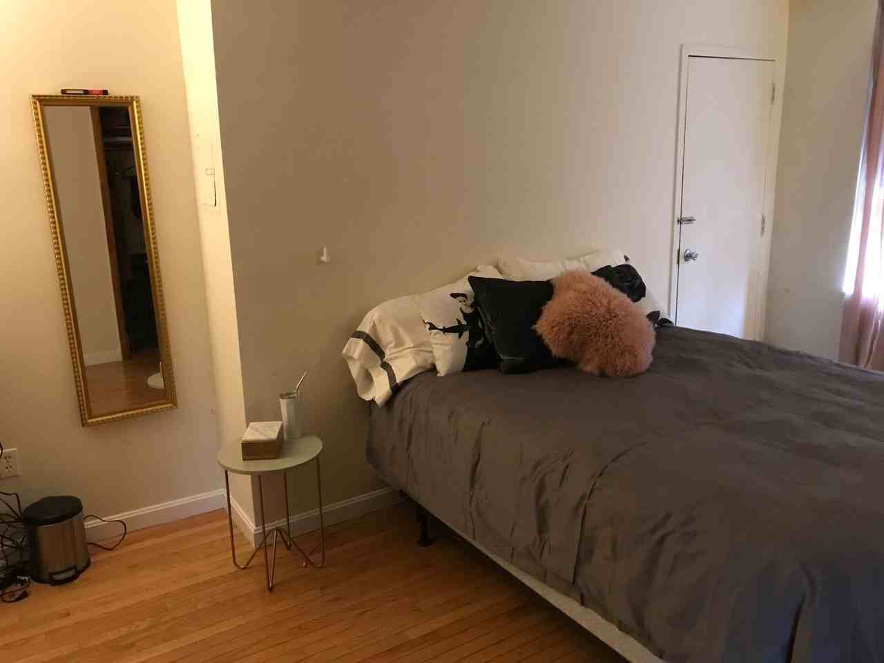 1890 Commonwealth Ave - Photo 2 of 8