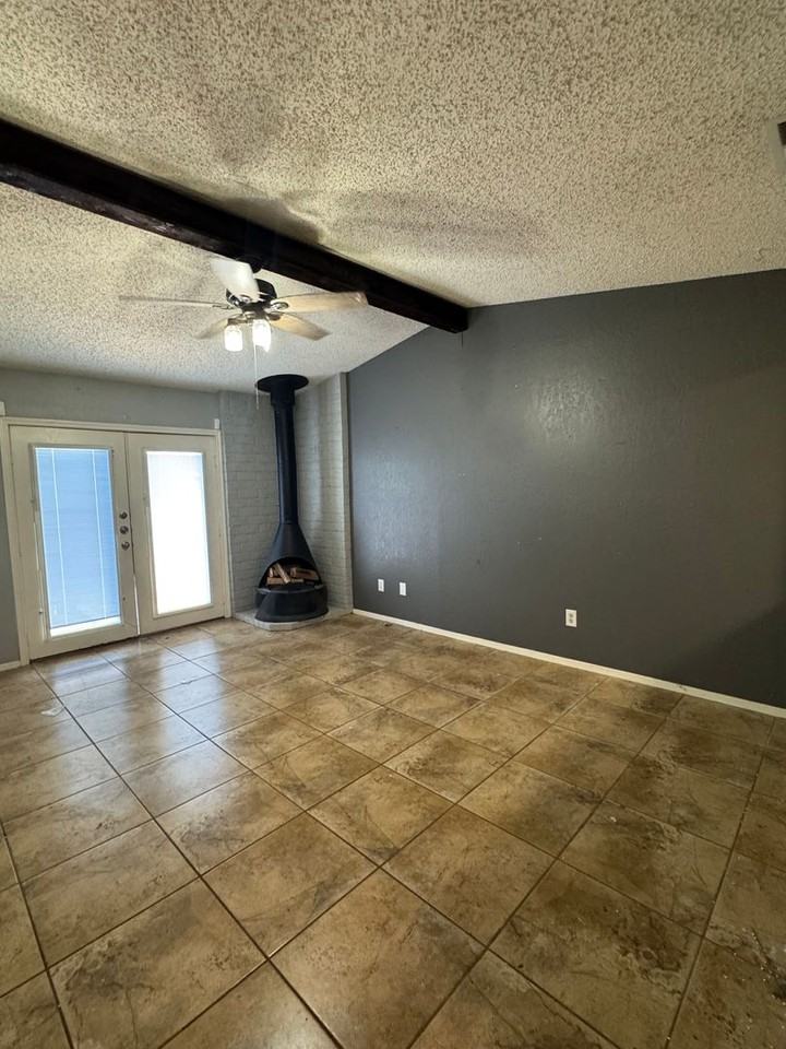 7209 Sparkle Sea Dr - Photo 5 of 17