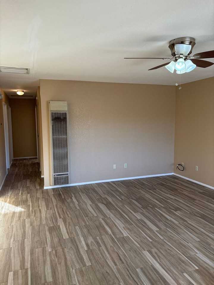 6243 Mojave Ave - Photo 3 of 19