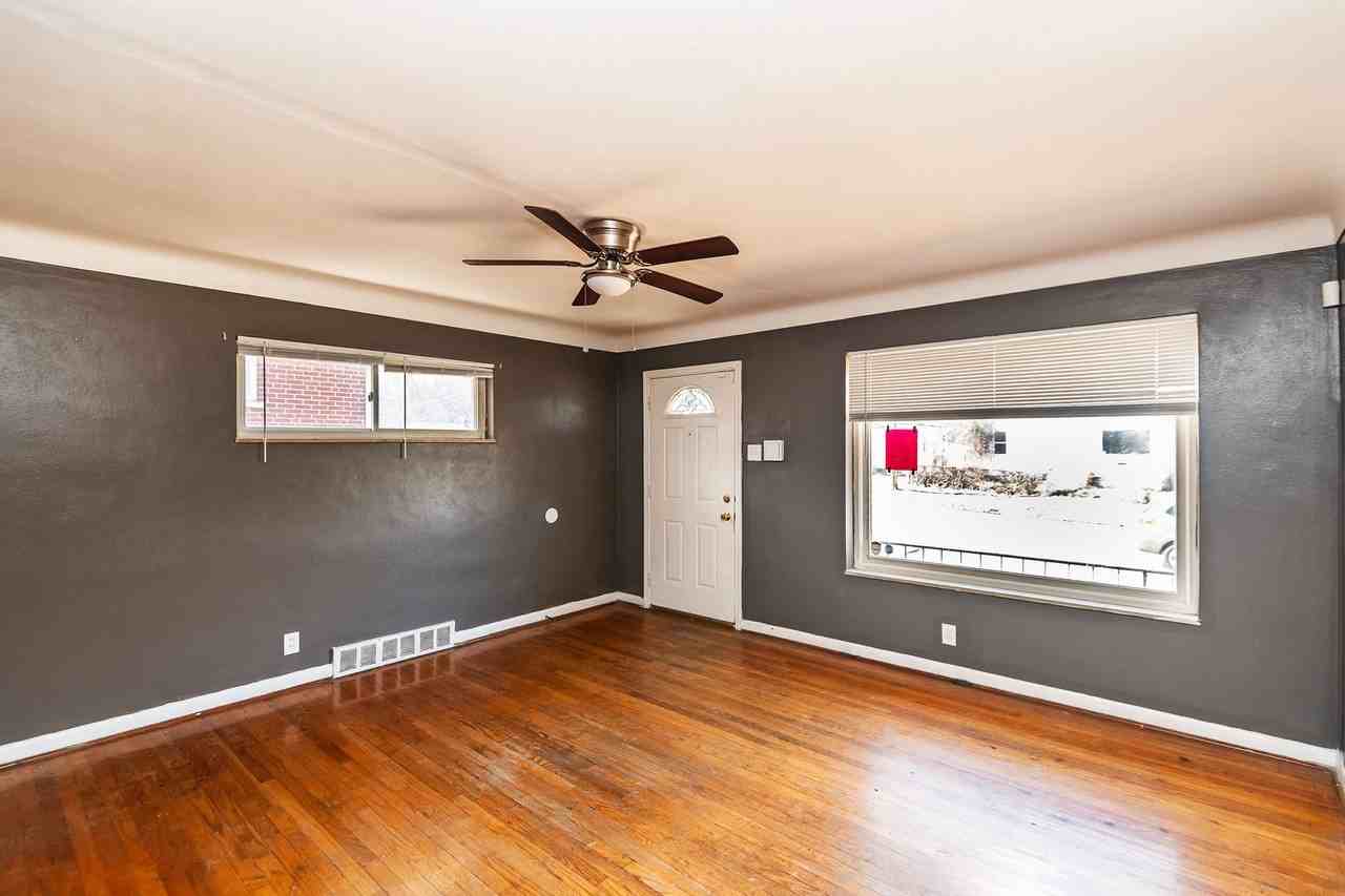 5644 Wilborn Dr - Photo 5 of 19