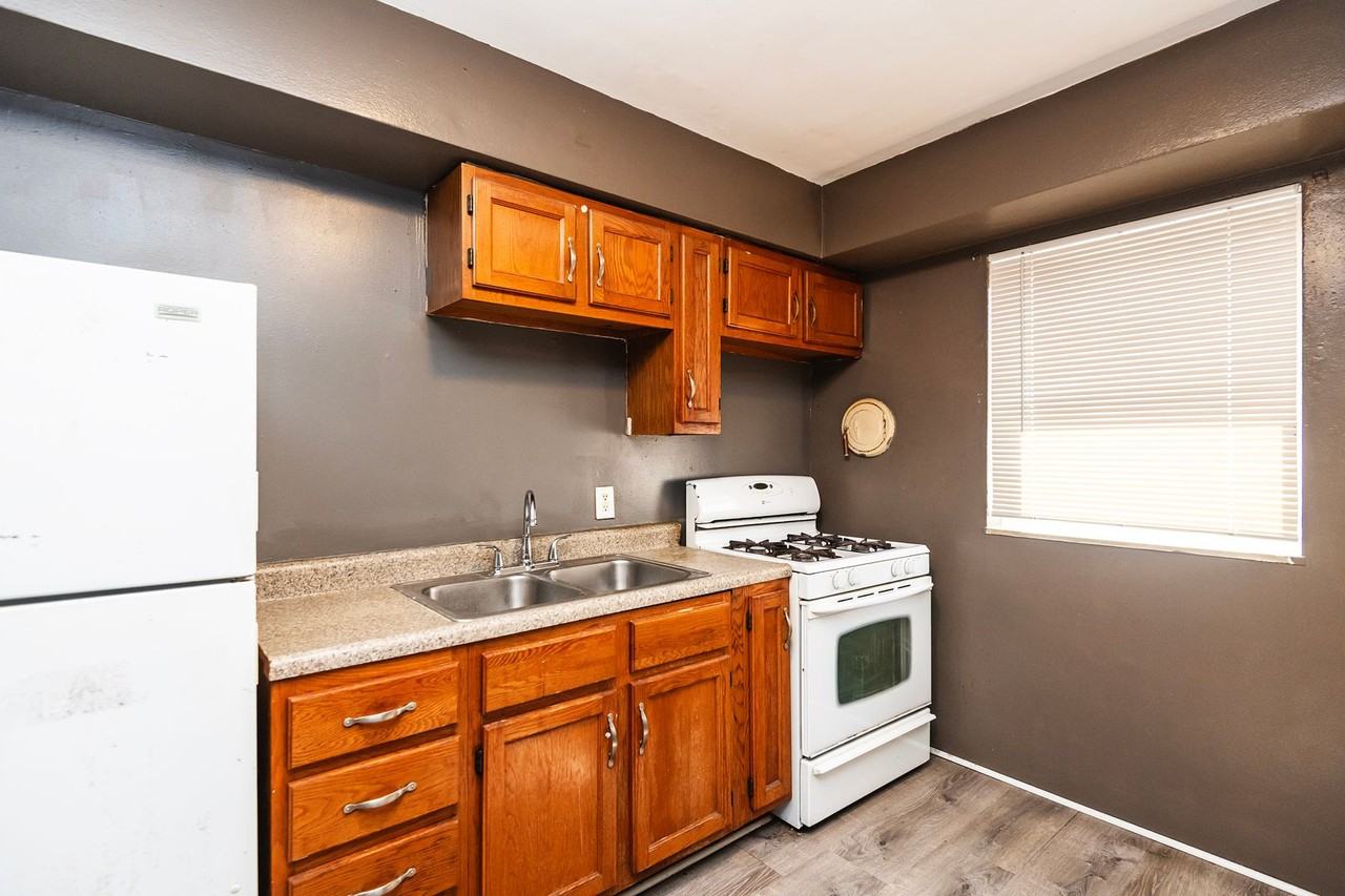 5644 Wilborn Dr - Photo 7 of 19