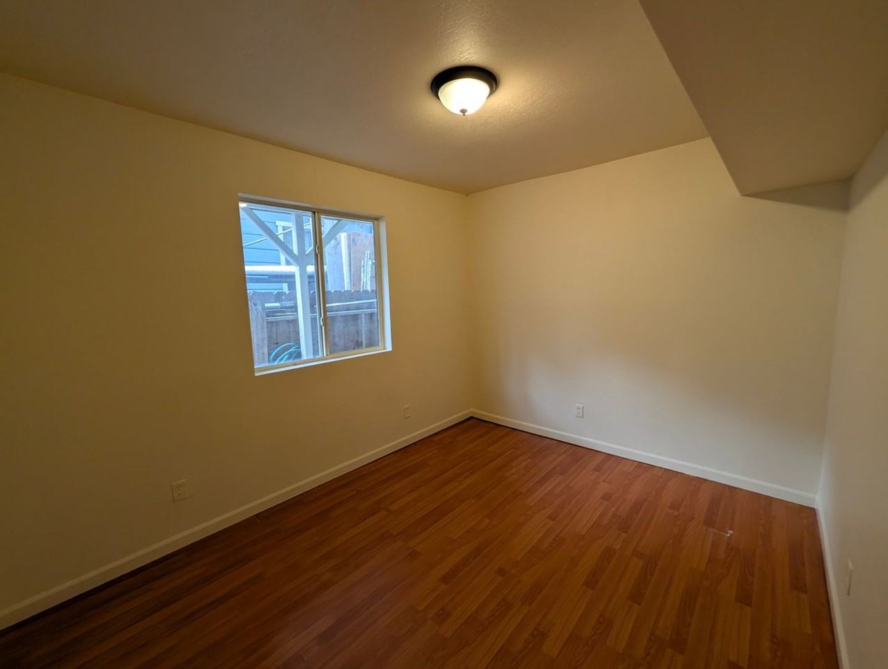 322 Peralta St - Photo 7 of 9