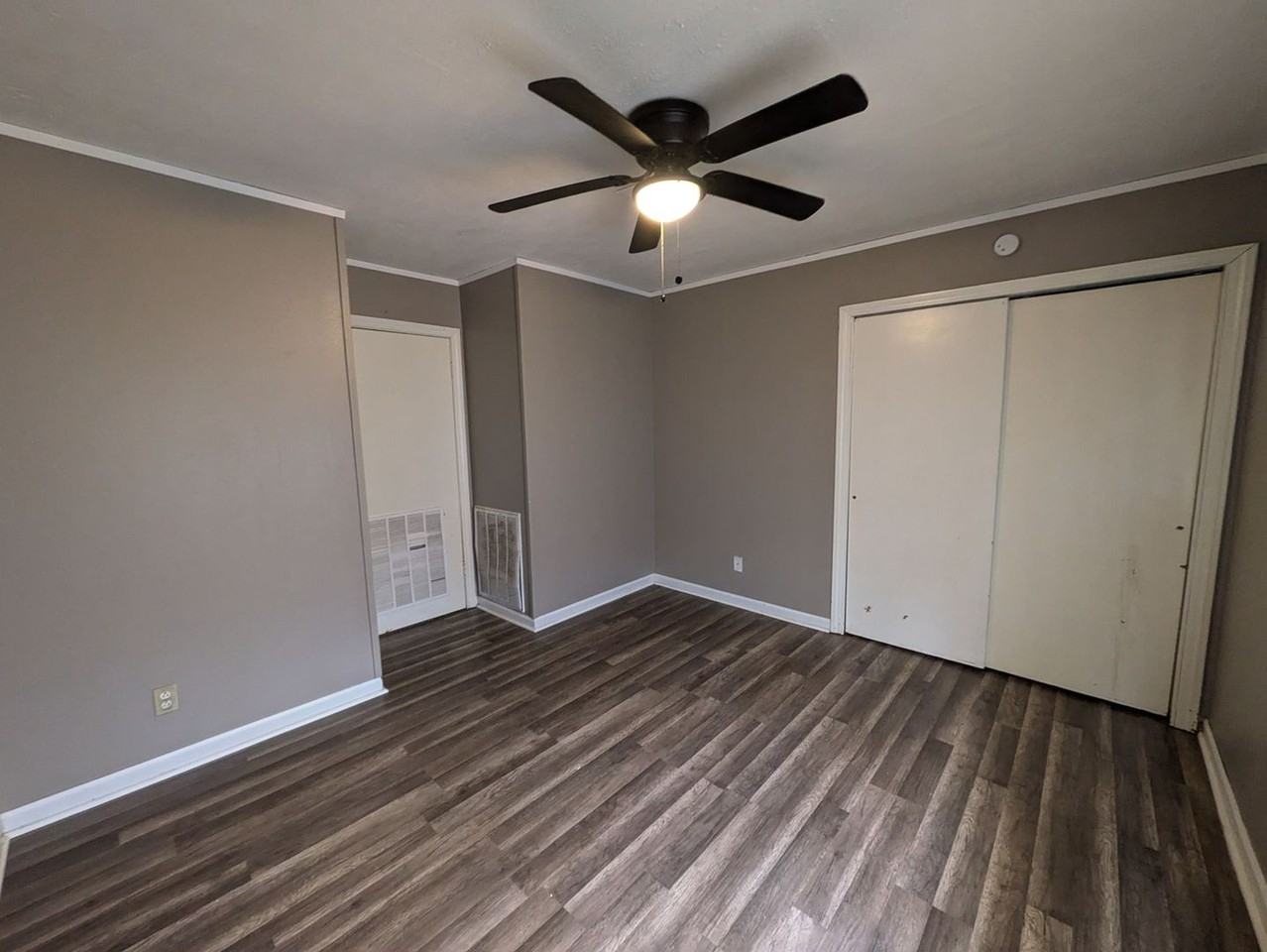 302 Bridal Wreath Ave - Photo 7 of 20