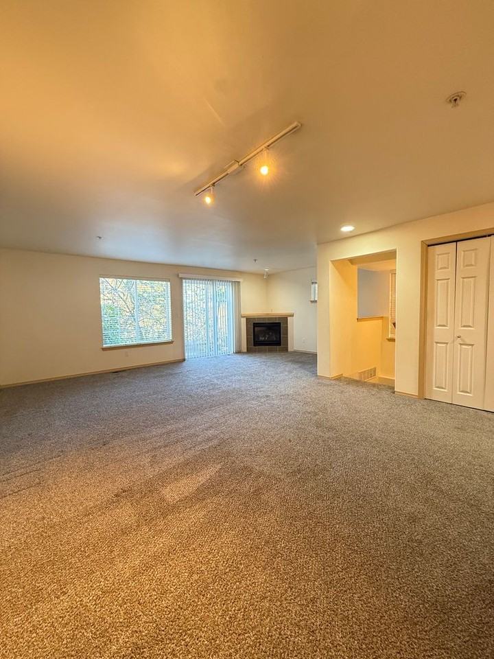 17429 52nd Ave W - Photo 2 of 21