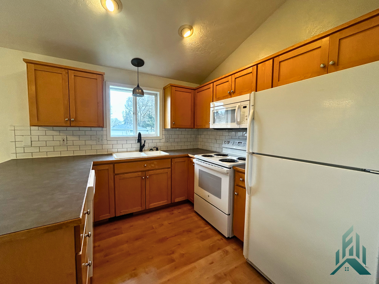 2345 Columbus St Se - Photo 6 of 18