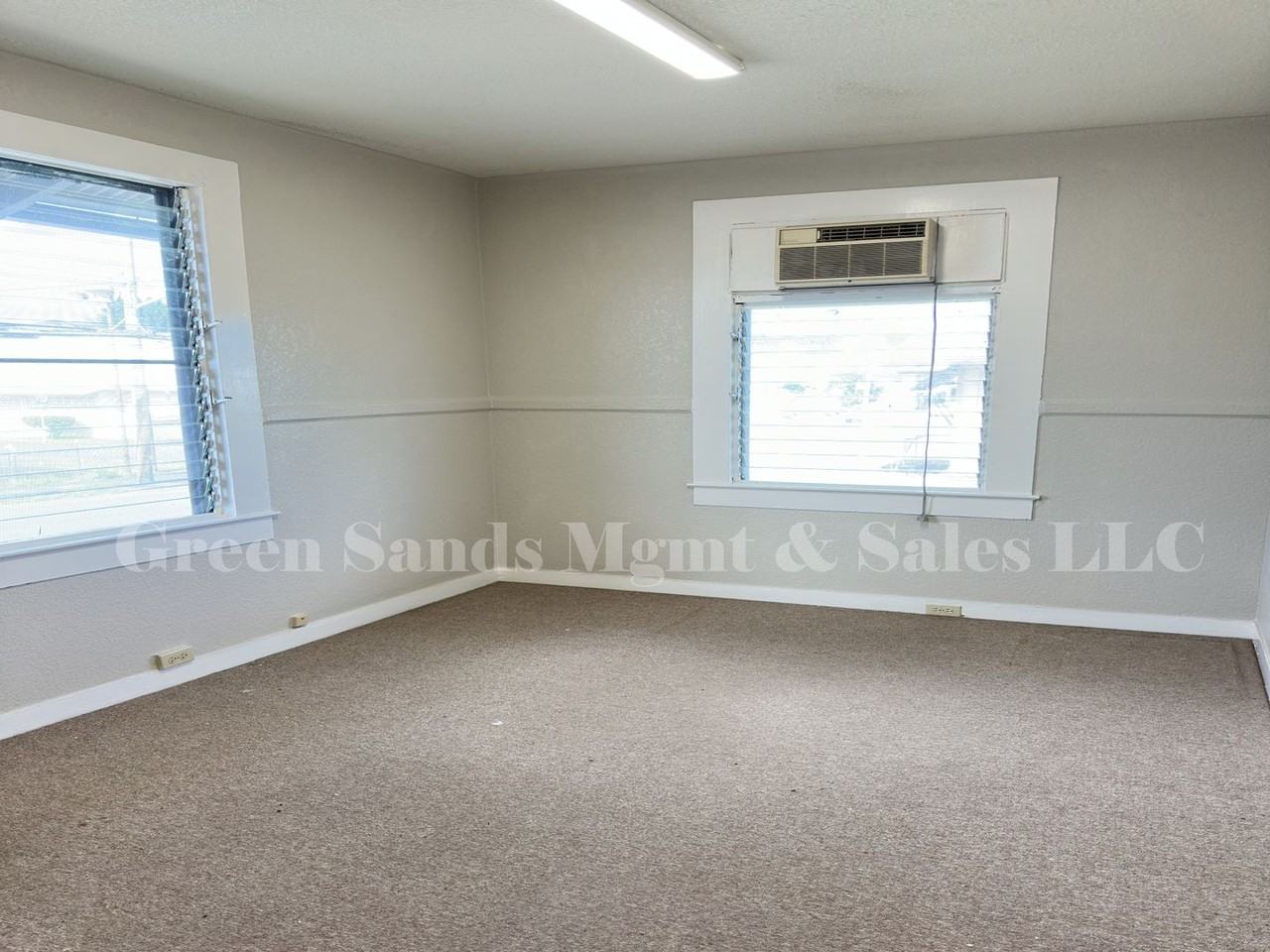 597 Kinoole St - Photo 6 of 14