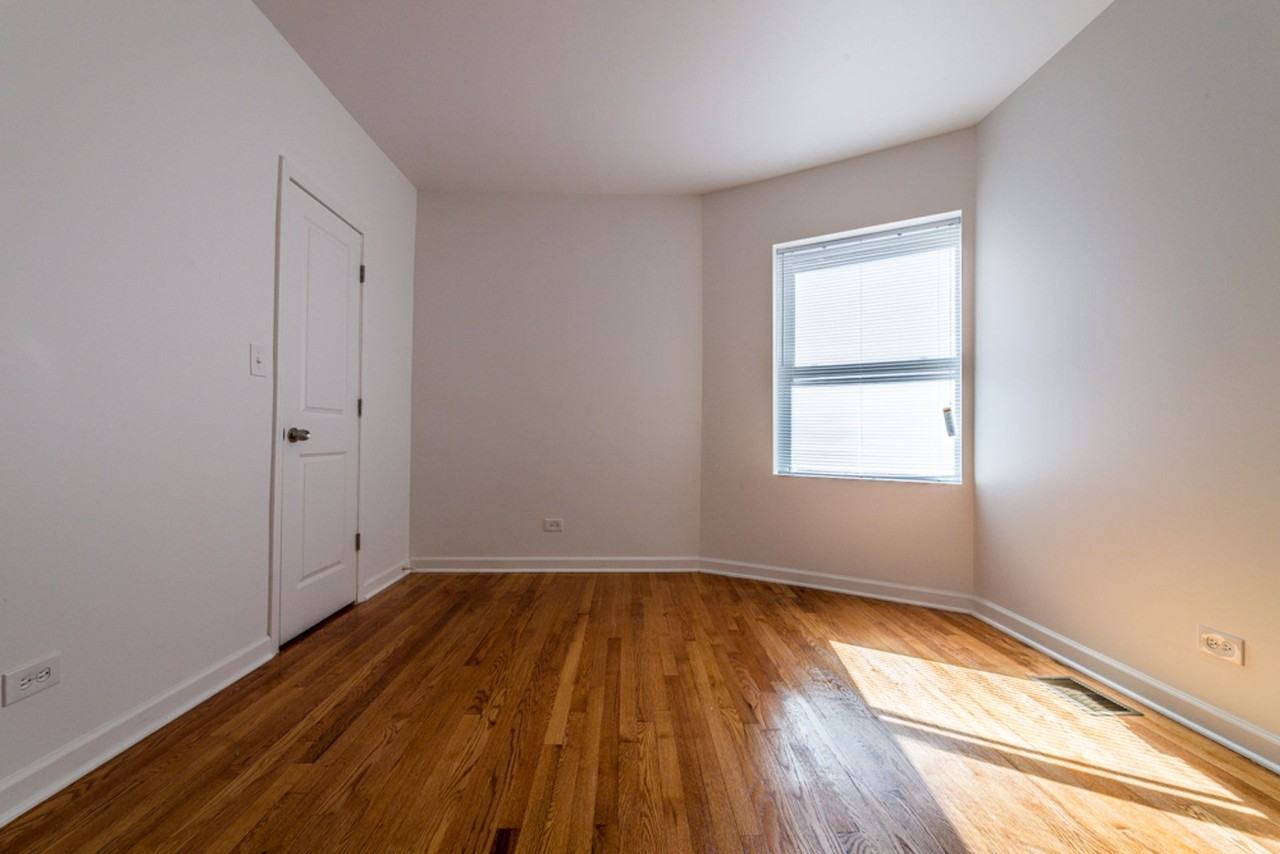 10719 S Calumet Ave Chicago, IL 60628 - Photo 4 of 18