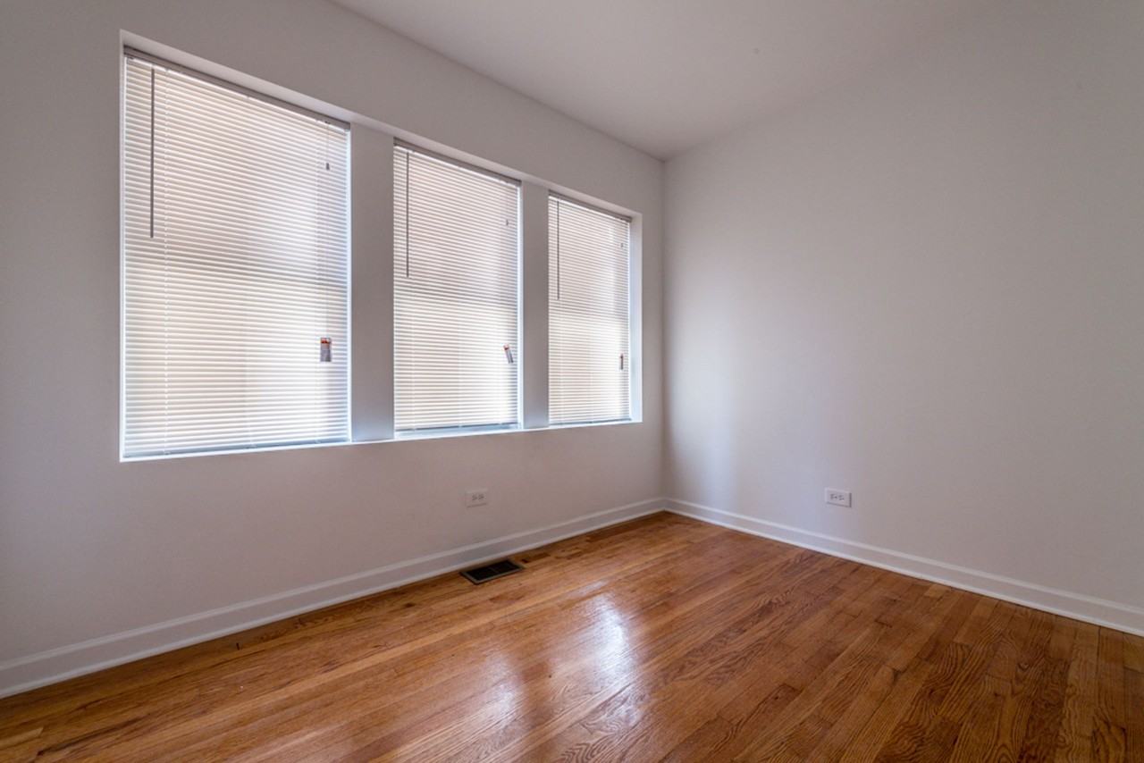 10719 S Calumet Ave Chicago, IL 60628 - Photo 5 of 18