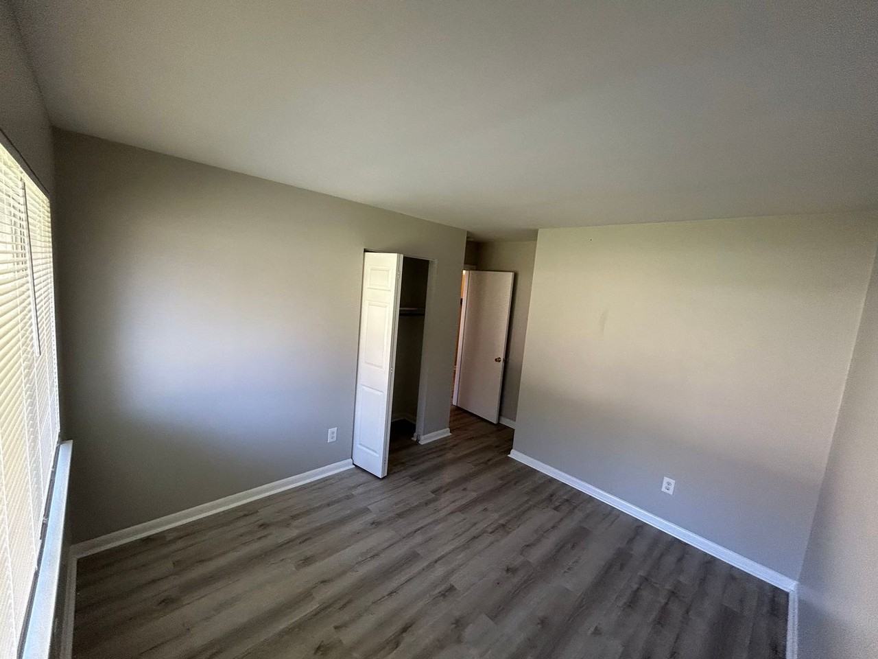 6013 Cowin Dr Nw - Photo 4 of 9