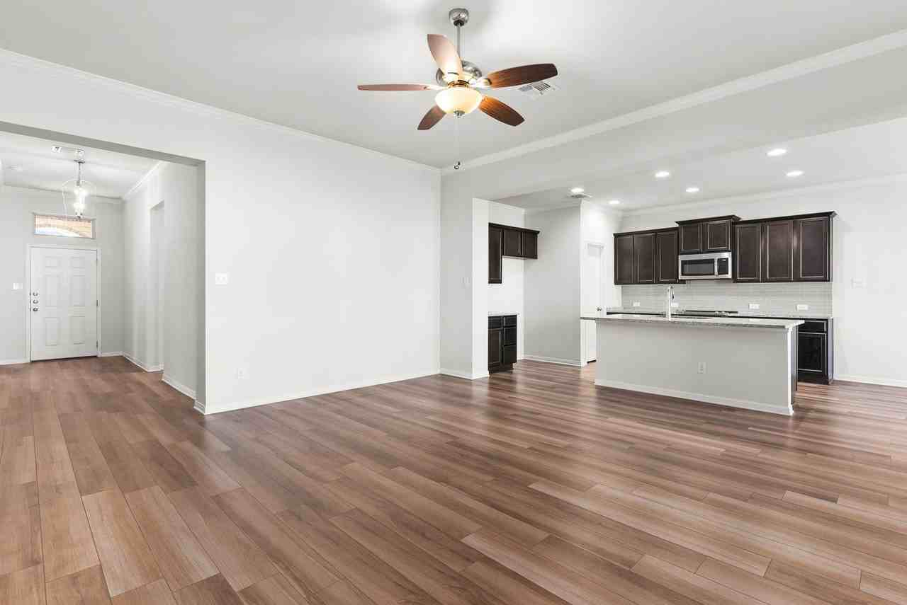 10202 Eaglefire Dr - Photo 2 of 17