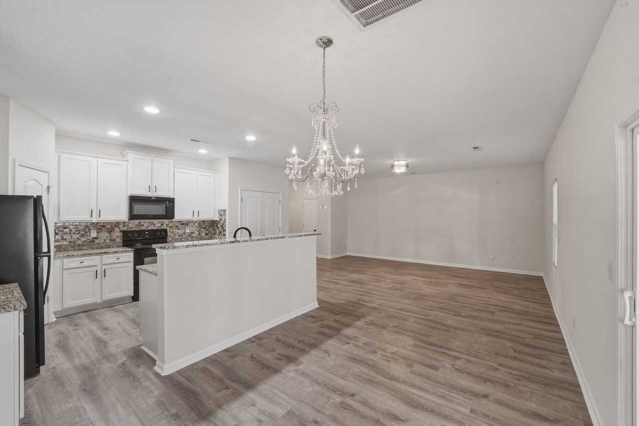 8422 Candlenut Ln - Photo 2 of 29