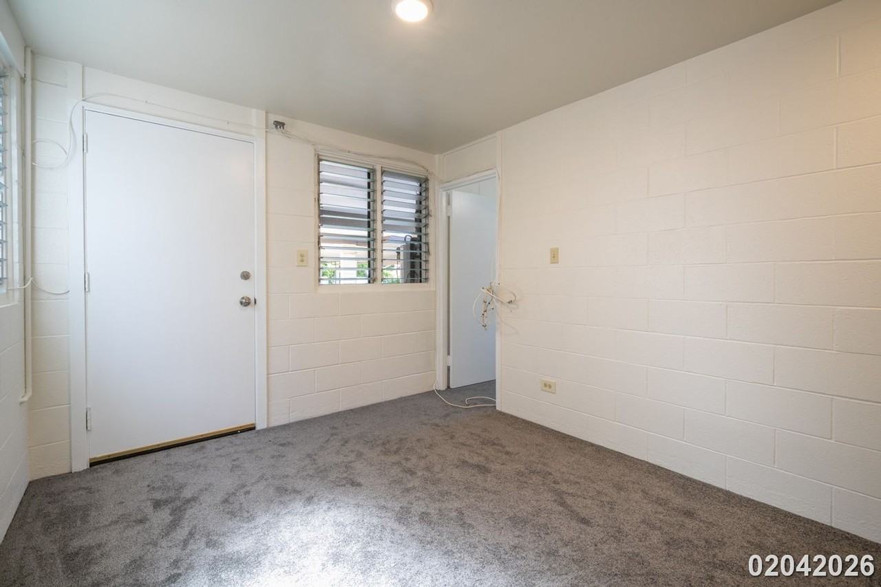 1835 Akone Pl #B - Photo 4 of 15