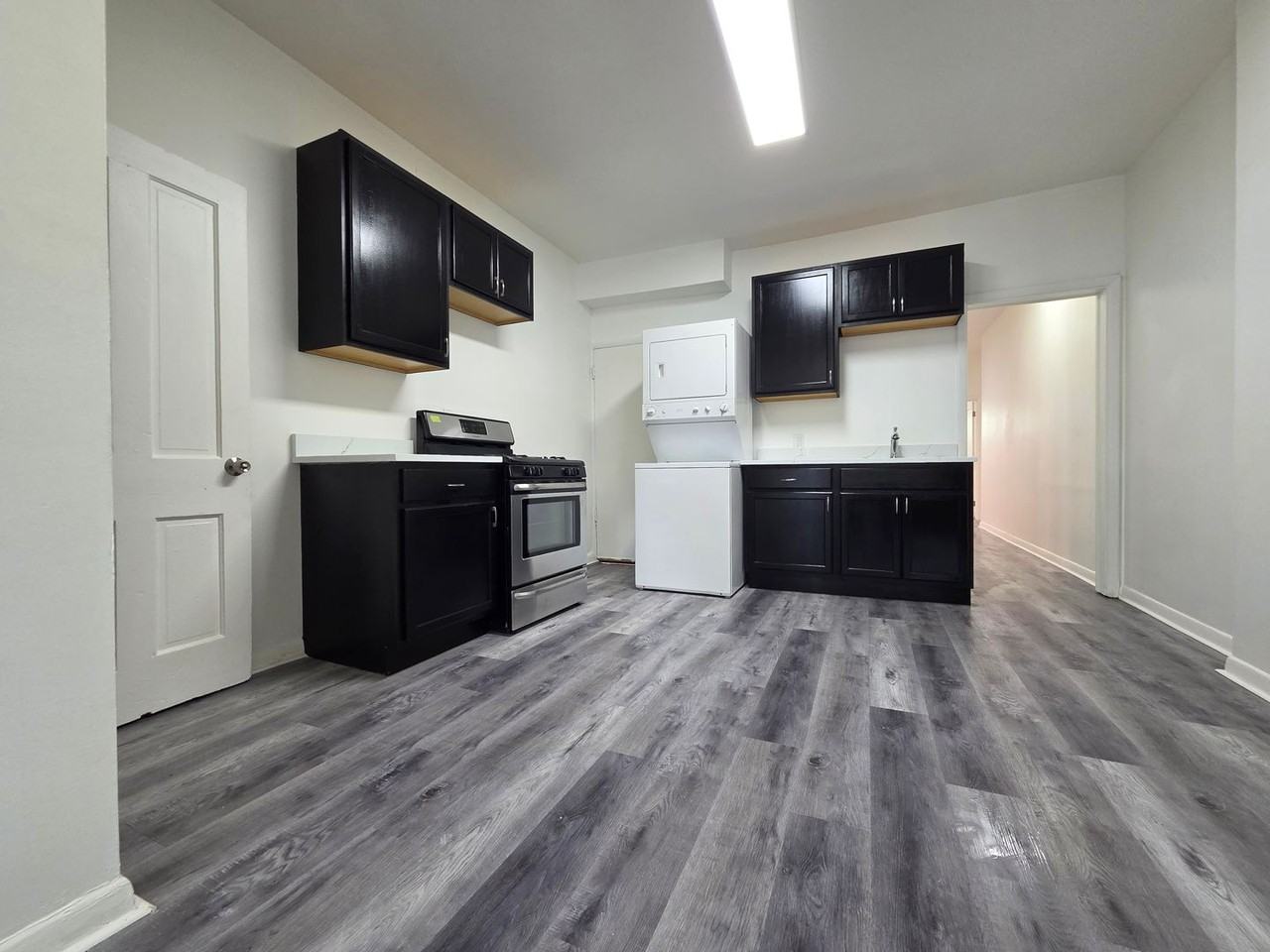 3605 5th St - Photo 2 of 5