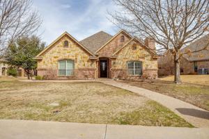 featured image of 198 Winged Foot Dr