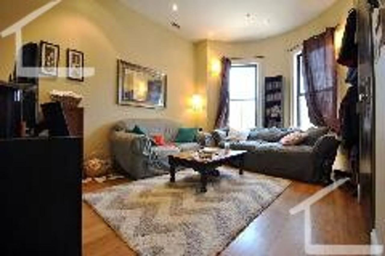 6 Cortes St - Photo 2 of 8