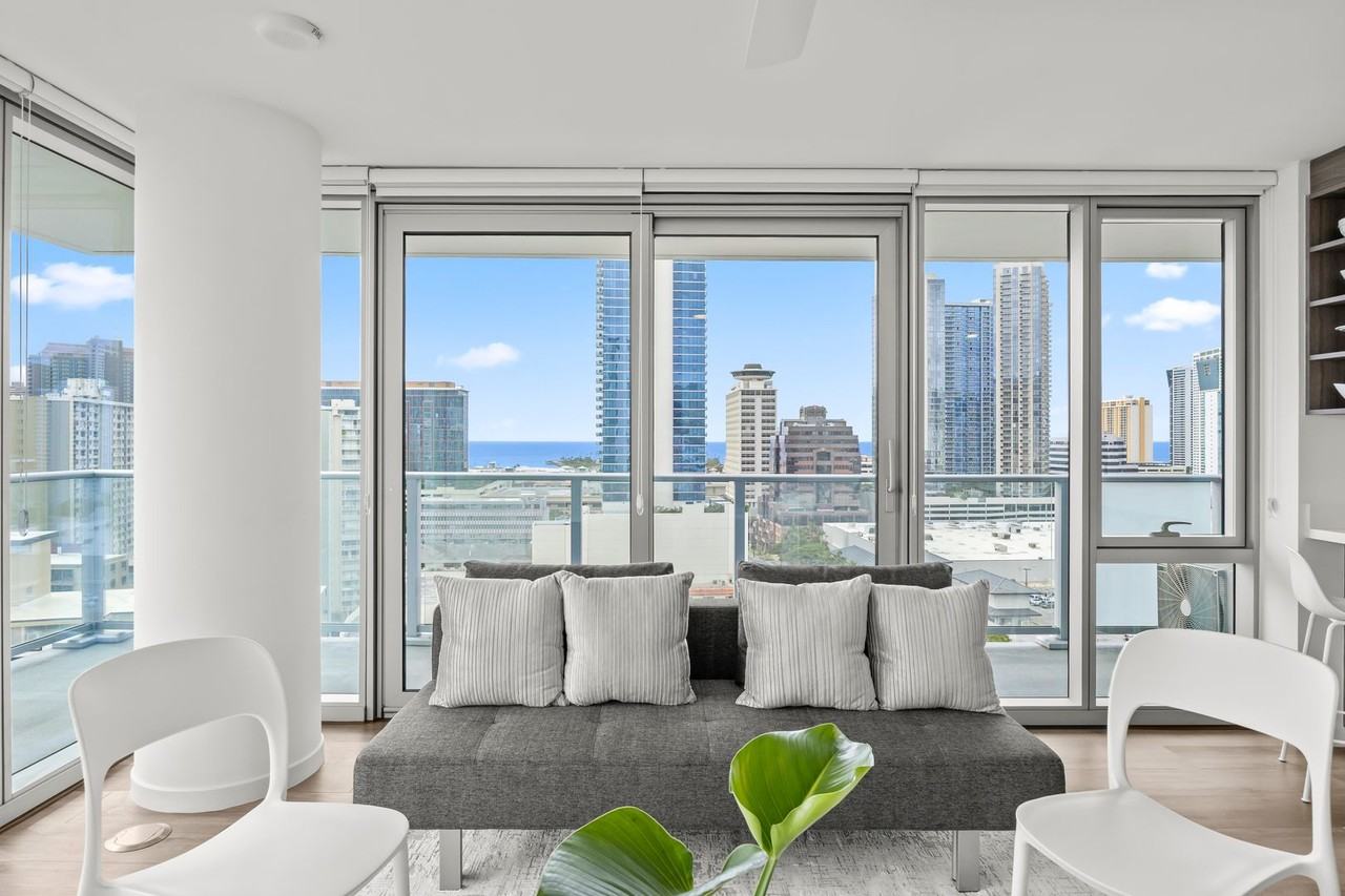 1500 Rycroft St #1711R - Photo 7 of 26