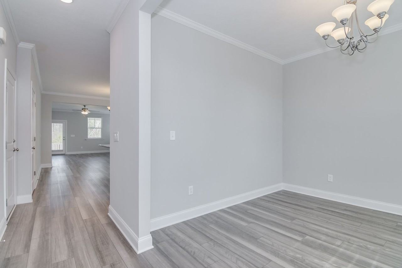 15 Coslett Dr - Photo 6 of 37