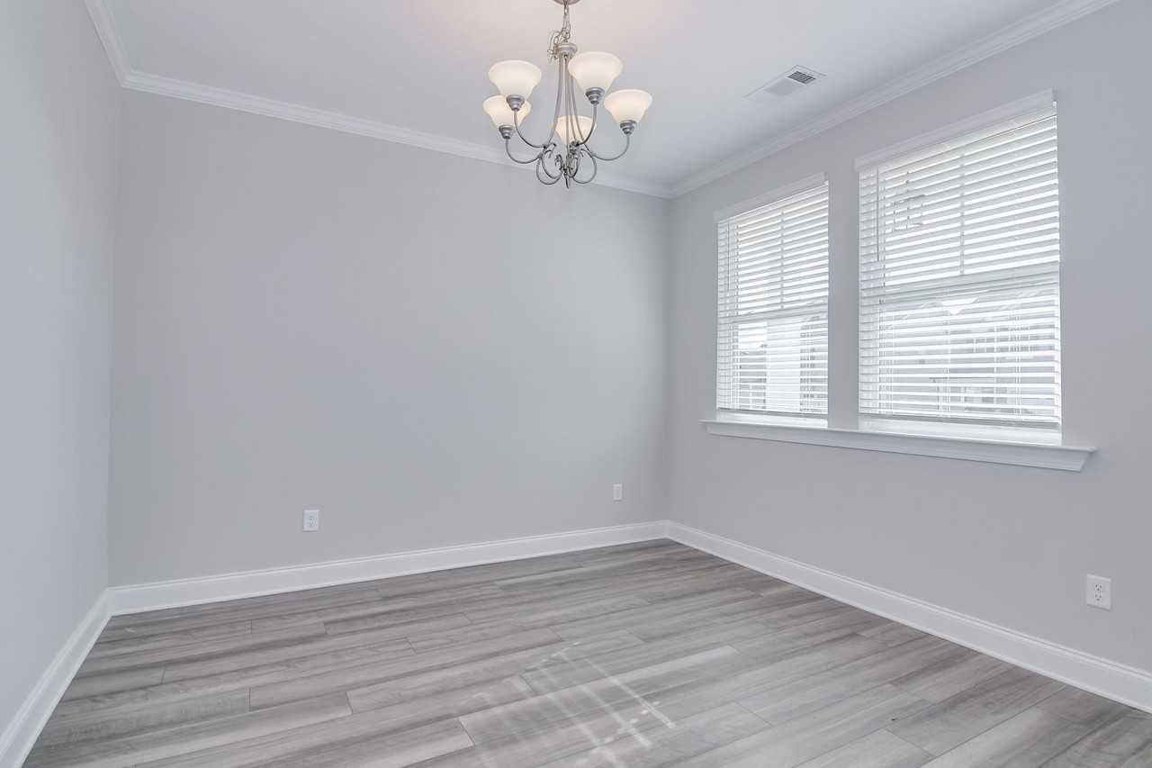 15 Coslett Dr - Photo 7 of 37