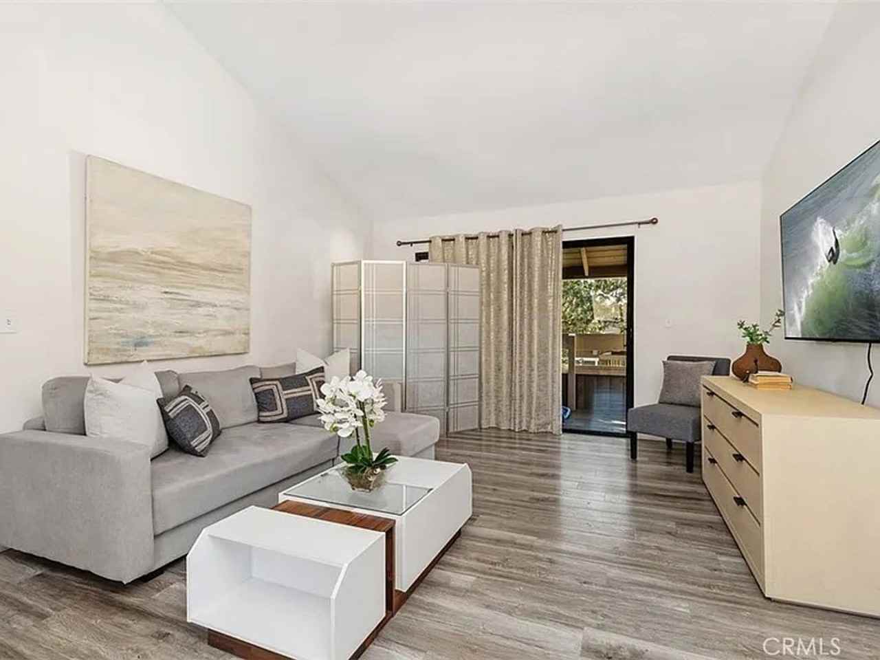 230 Springview - Photo 4 of 32