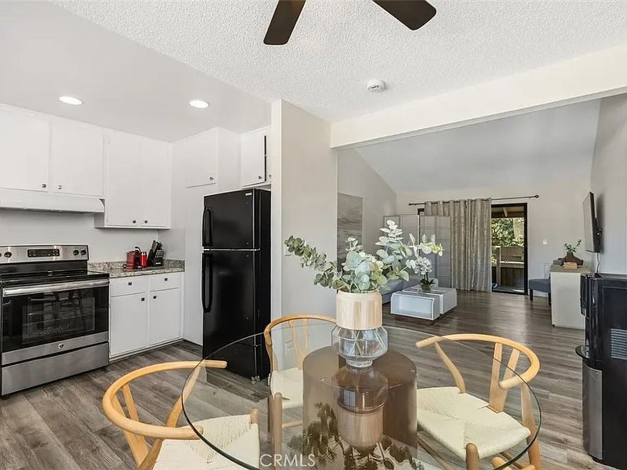 230 Springview - Photo 5 of 32