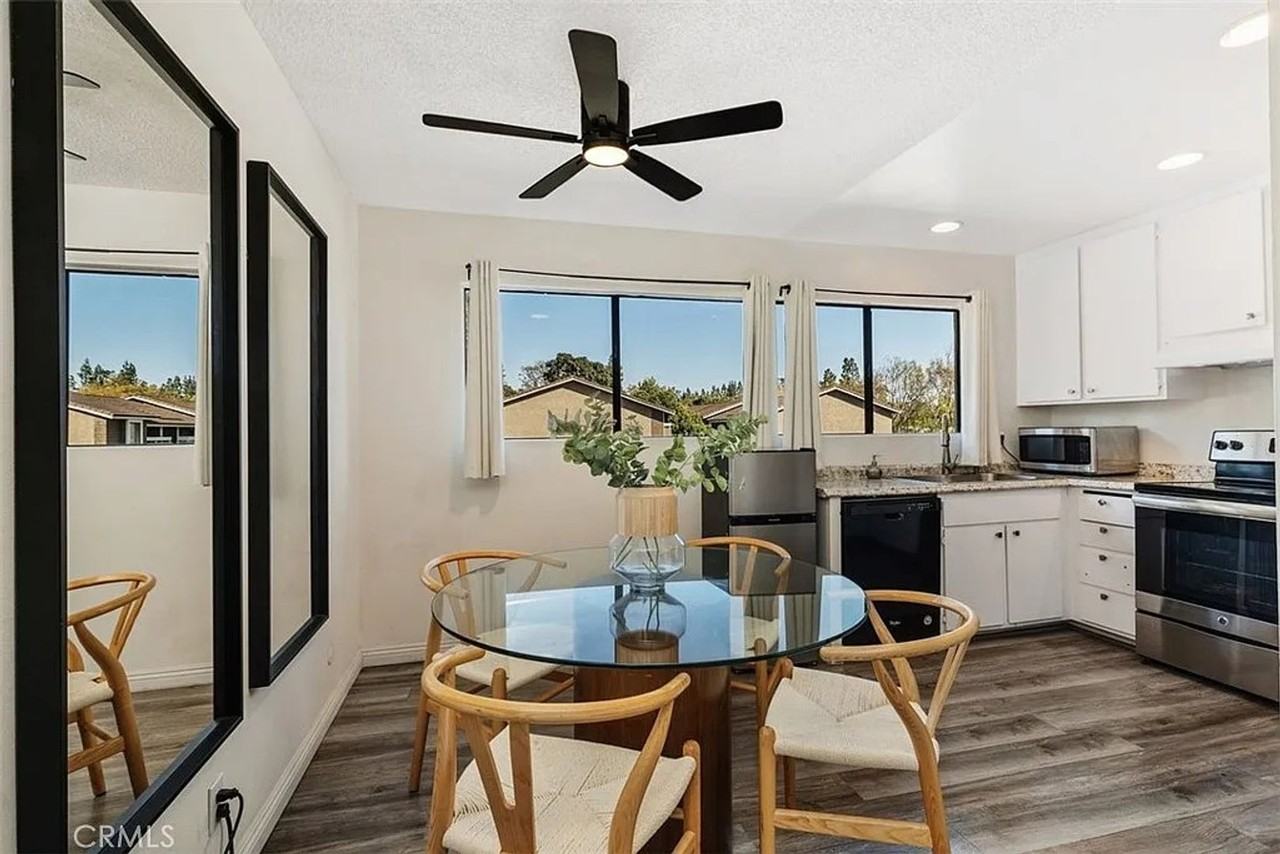 230 Springview - Photo 7 of 32