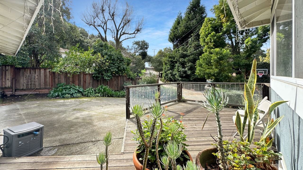 5556 Griffin St - Photo 7 of 25