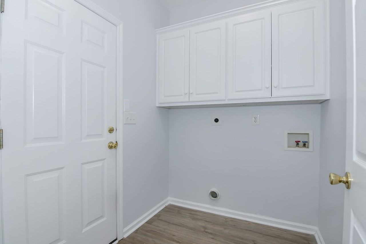 4721 Park Ridge Ct - Photo 7 of 44