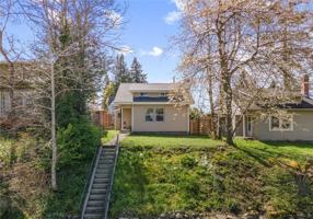 featured image of 3712 S 10th St