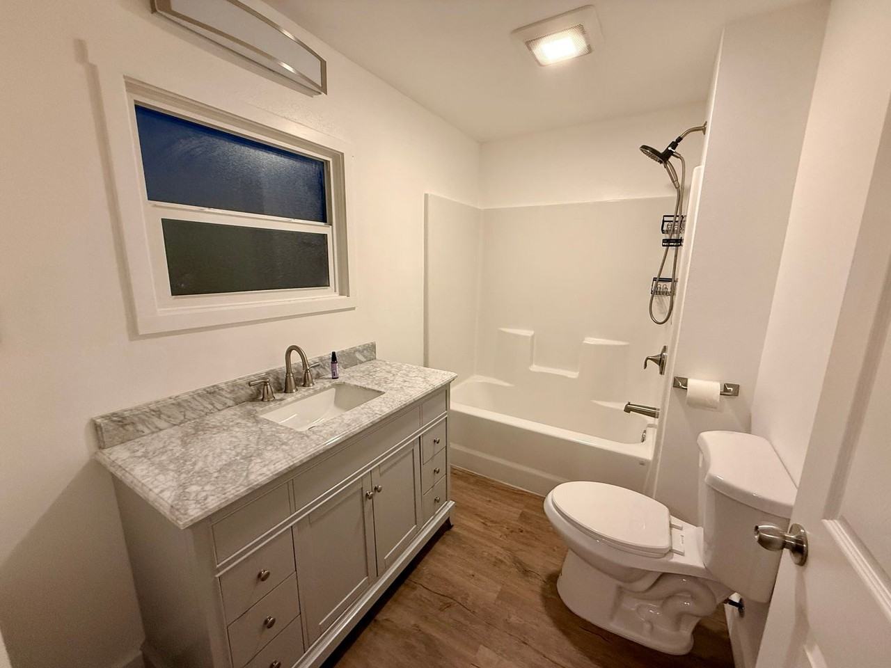 3712 S 10th St - Photo 6 of 15