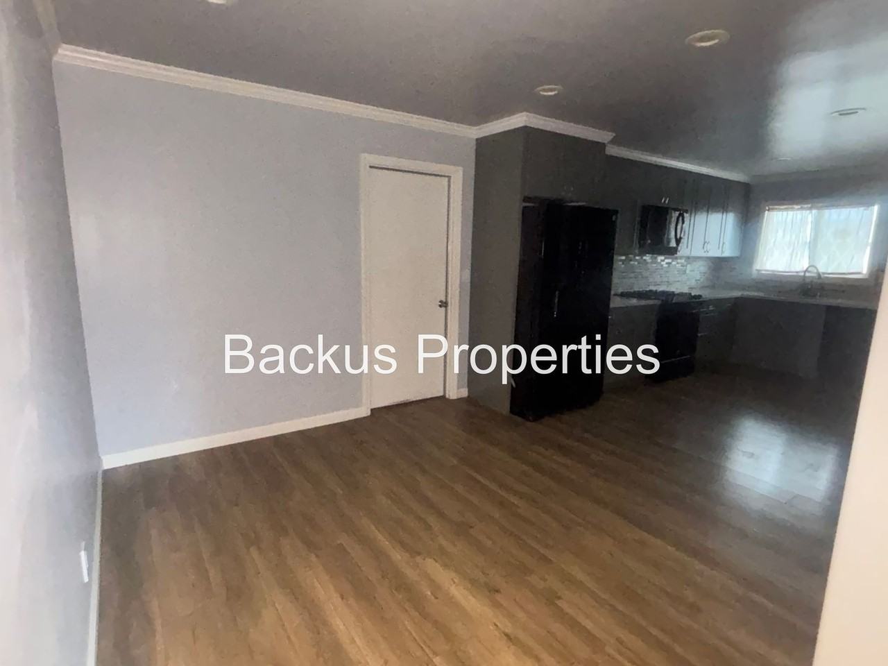 407 Fairview Dr - Photo 7 of 24